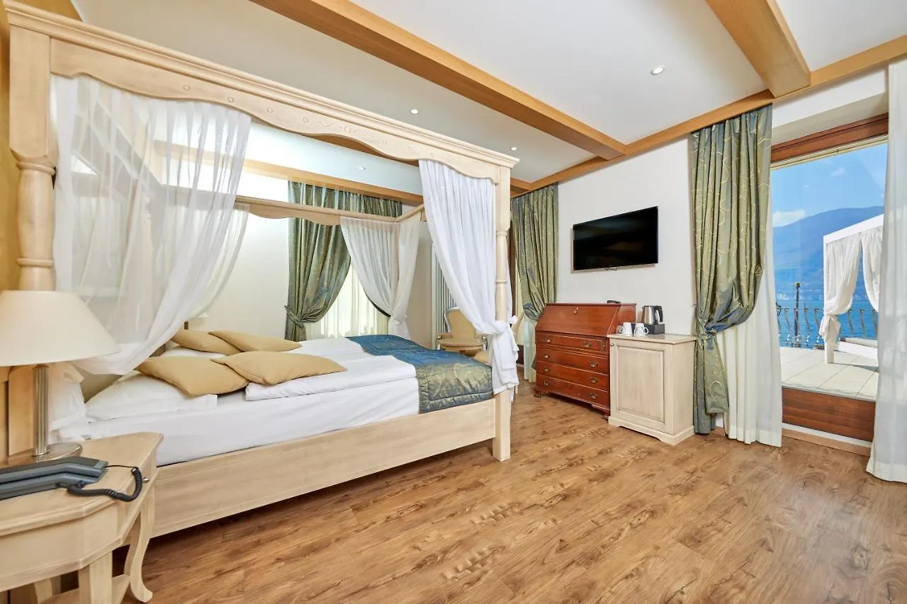 Lake Front Hotel Brenzone