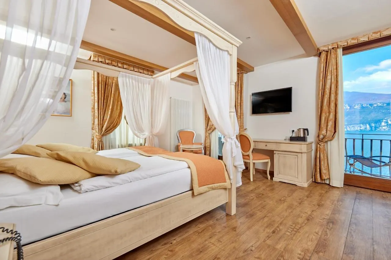 Lake Front Hotel Brenzone